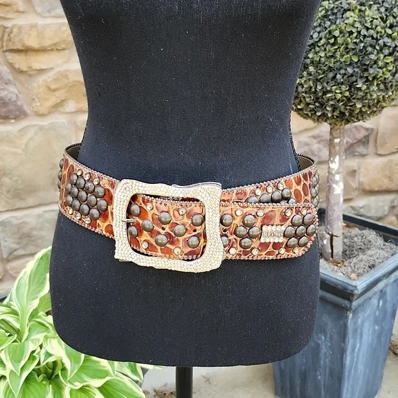 B.B. SIMON SWAROVSKI CRYSTALS AND ITALIAN LEATHER BELT - Picture 11 of 14
